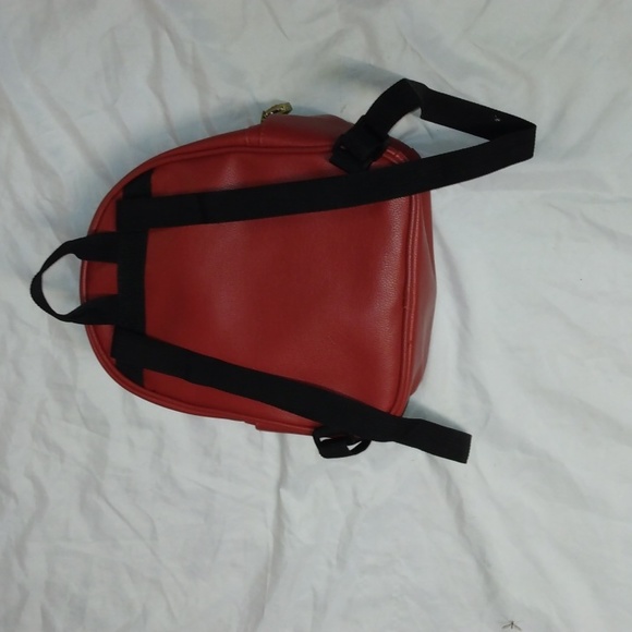 EUC Harry Potter Gryffindor backpack - Picture 2 of 8